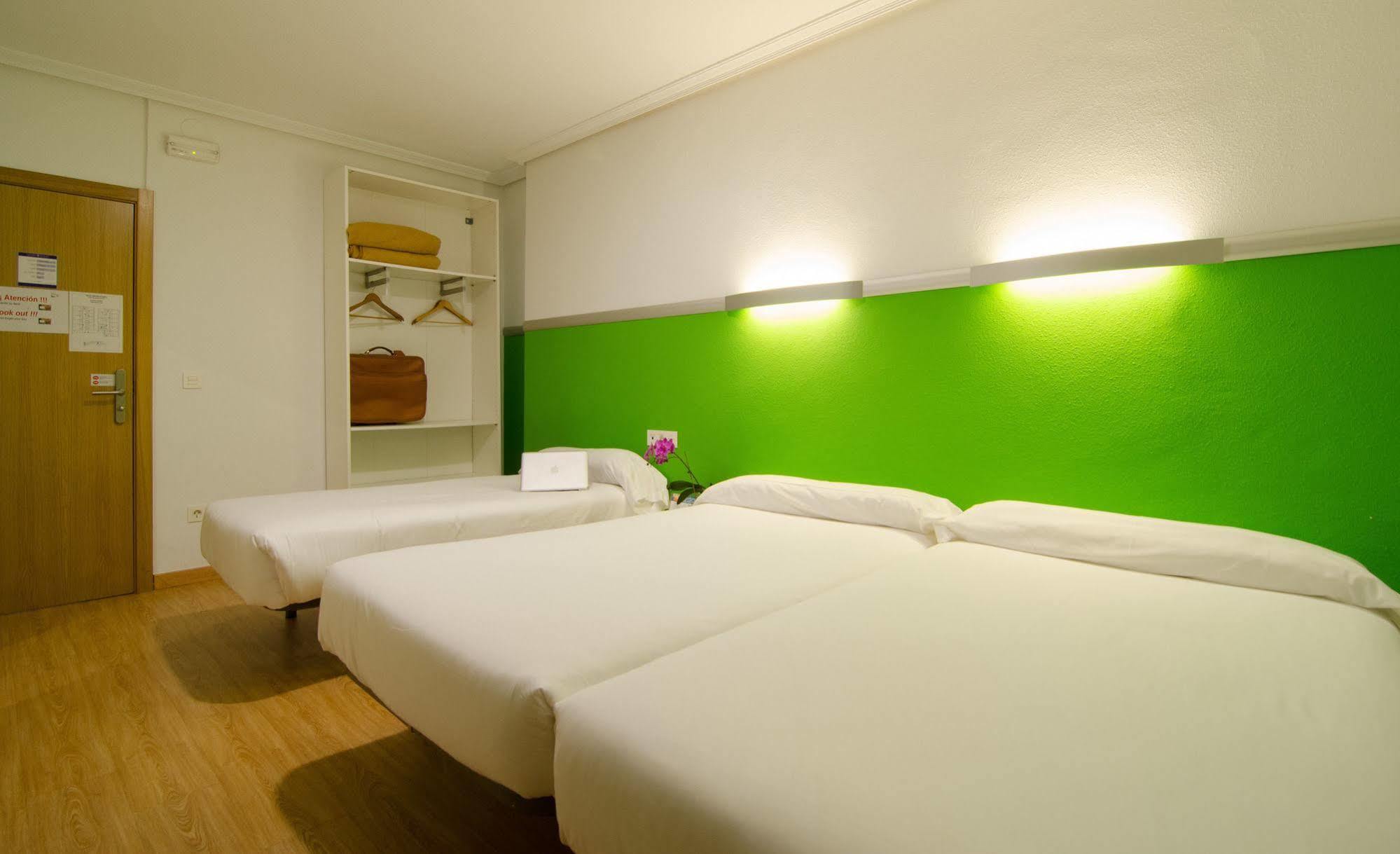 Hotel Centro Vitoria Autocheckin Luaran gambar